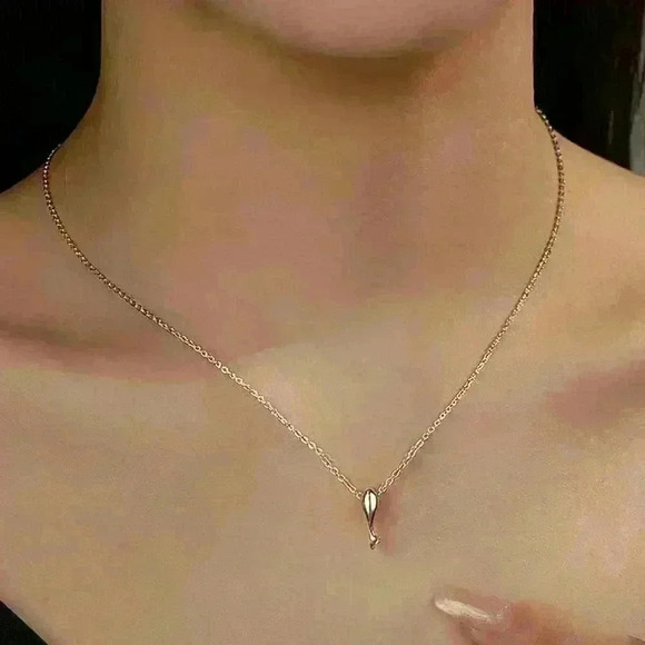 Sterling Silver 925 Delicate Dainty Small Penguin Pendant Necklace - Picture 1 of 5